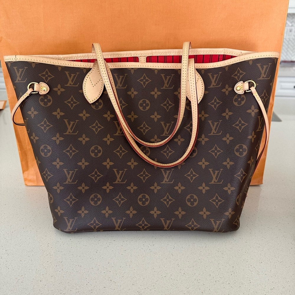 Authentic Louis Vuitton Neverfull MM monogram